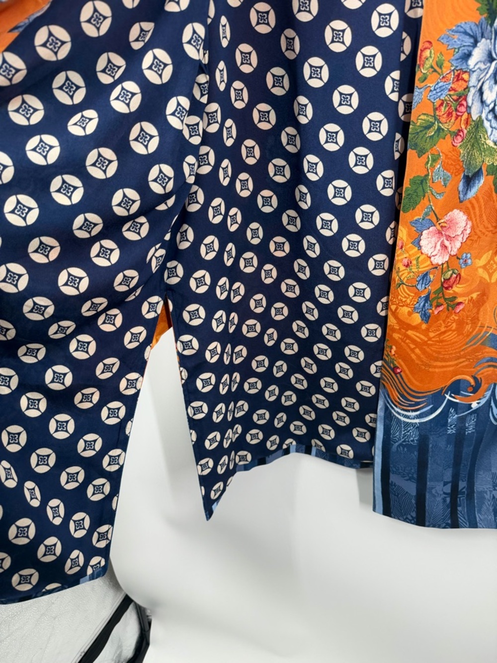 Chico’s Drama Printed Orange and Blue Kimono - Picture 6 of 12